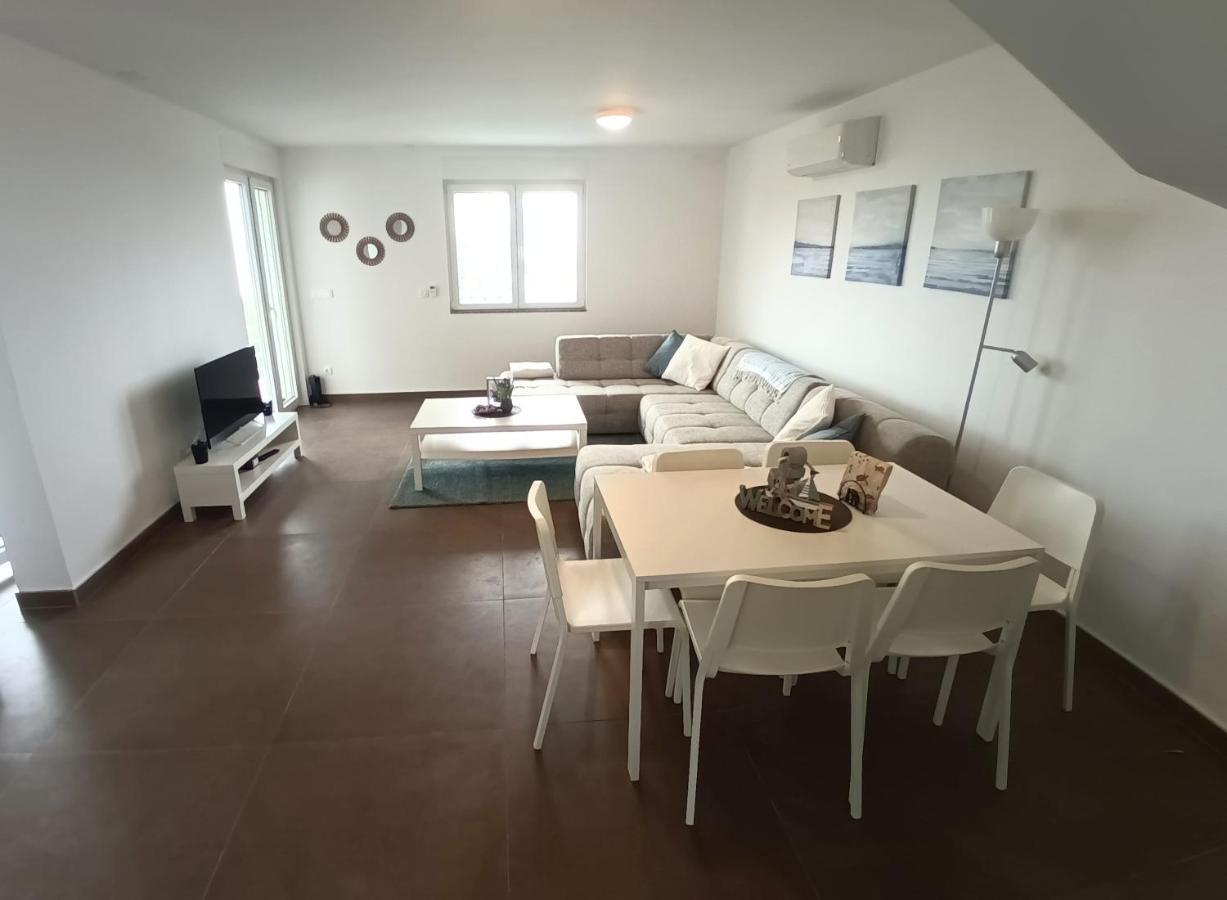 Krmpote-Vodice Searenity Pool Suite - Seafront מראה חיצוני תמונה