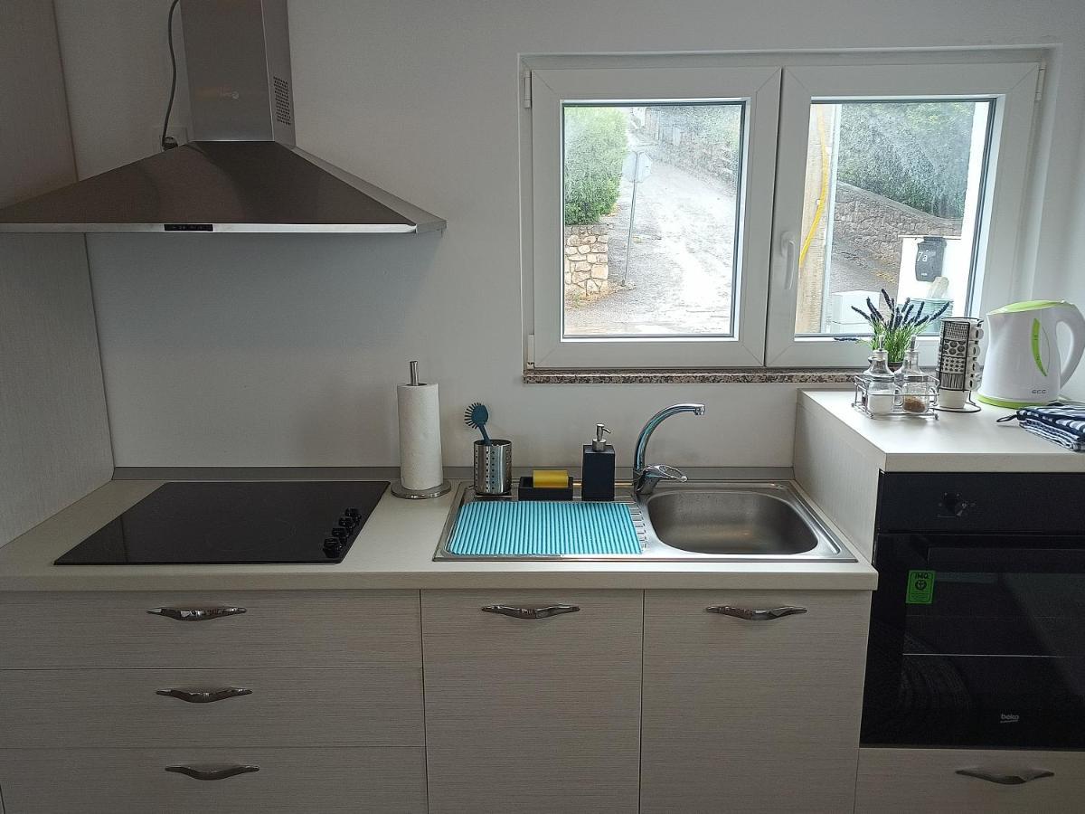 Krmpote-Vodice Searenity Pool Suite - Seafront מראה חיצוני תמונה